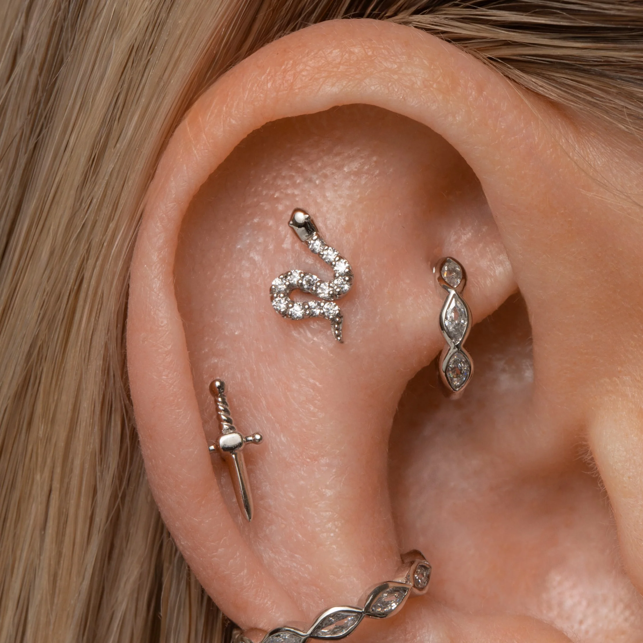 14k solid white gold sparkly snake flat back labret stud earring 8mm - Image 4