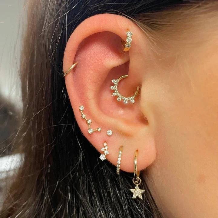 14k solid yellow gold 18g clicker hoop earring - Image 4