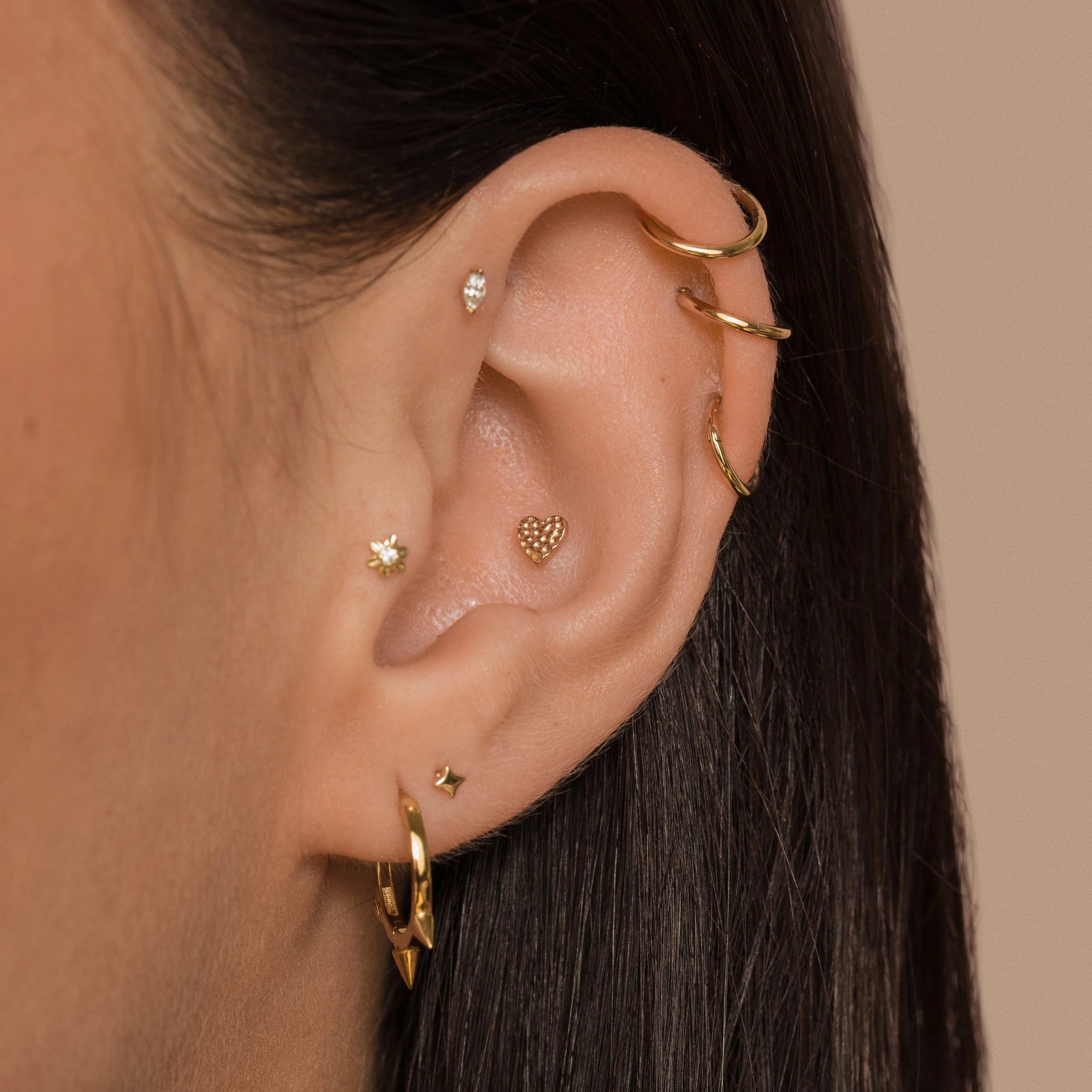 14k solid yellow gold 18g clicker hoop earring - Image 5