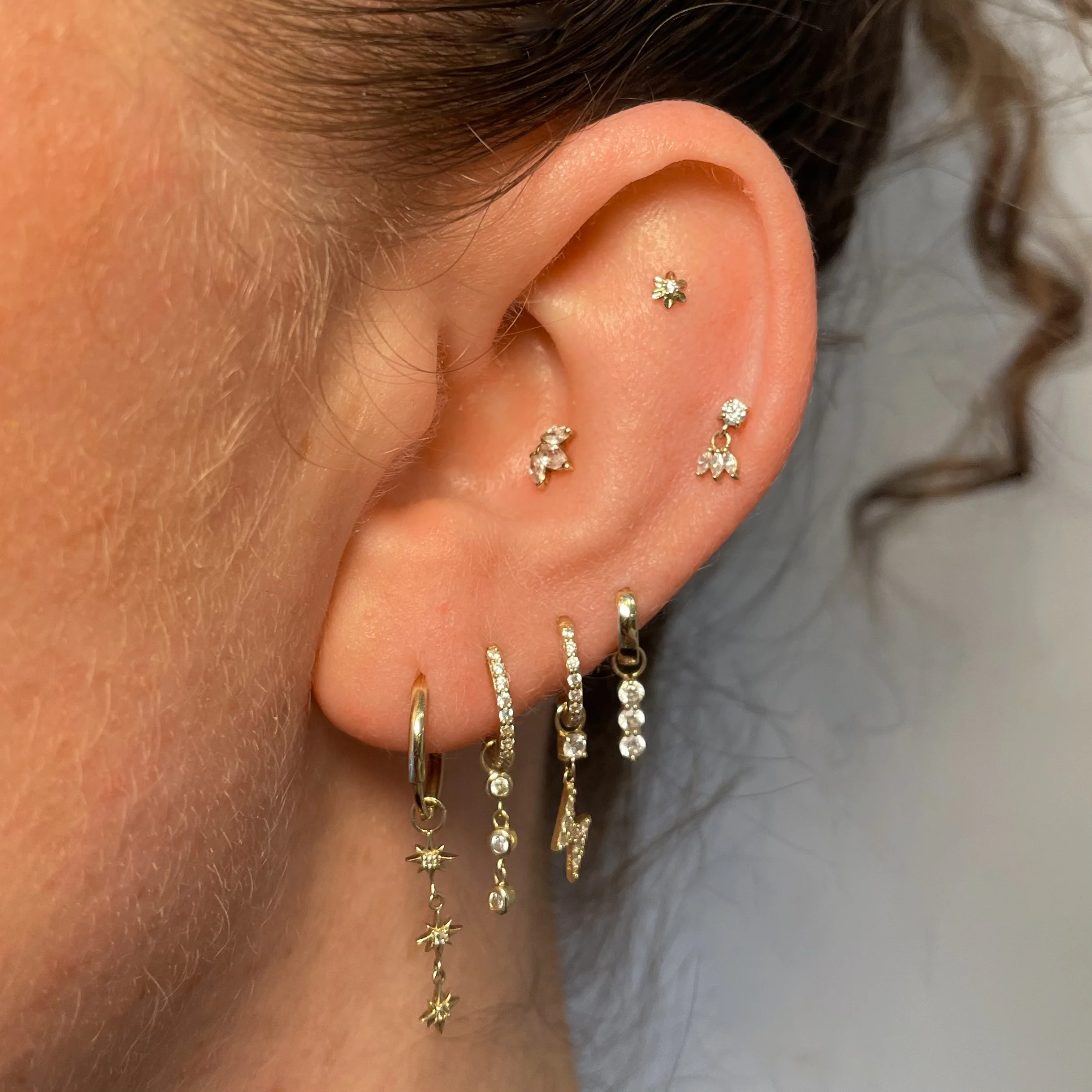 9k solid yellow gold Forget Me Not tiny flower flat back labret stud earring 6mm - Image 8