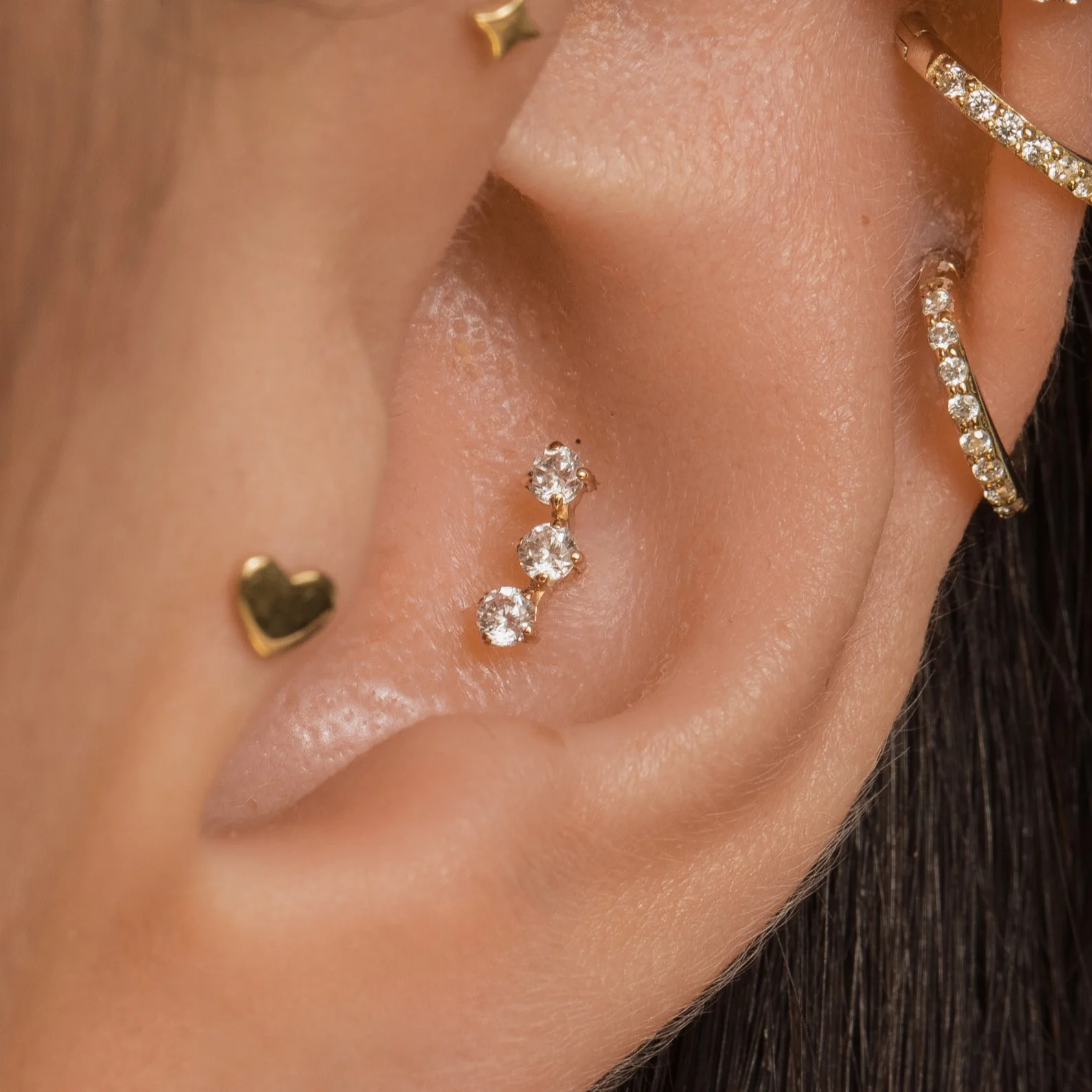 9k solid yellow gold trinity crystal flat back labret stud earring 6mm - Image 4