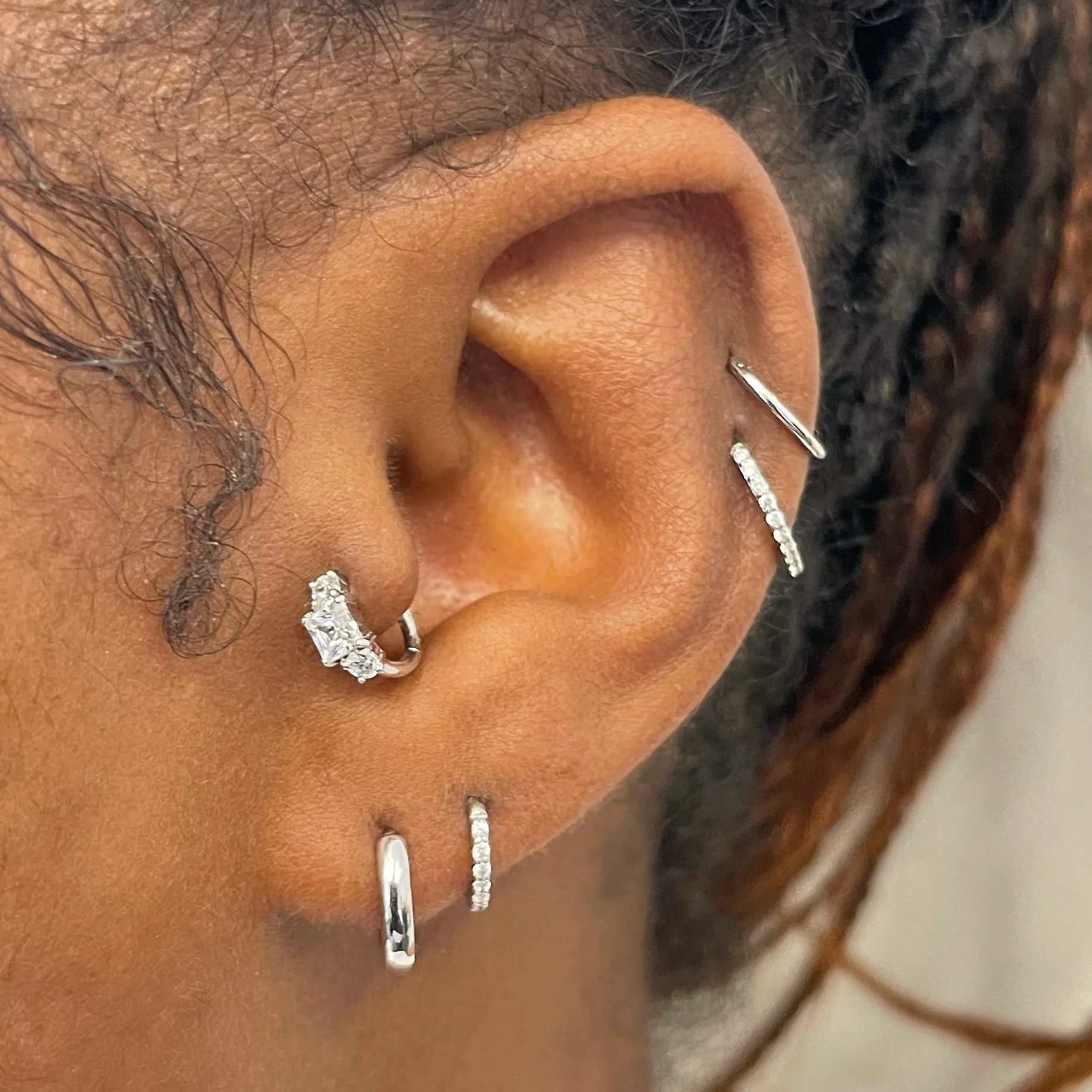 9k solid white gold 6mm 18g crystal clicker hoop earring - Image 4