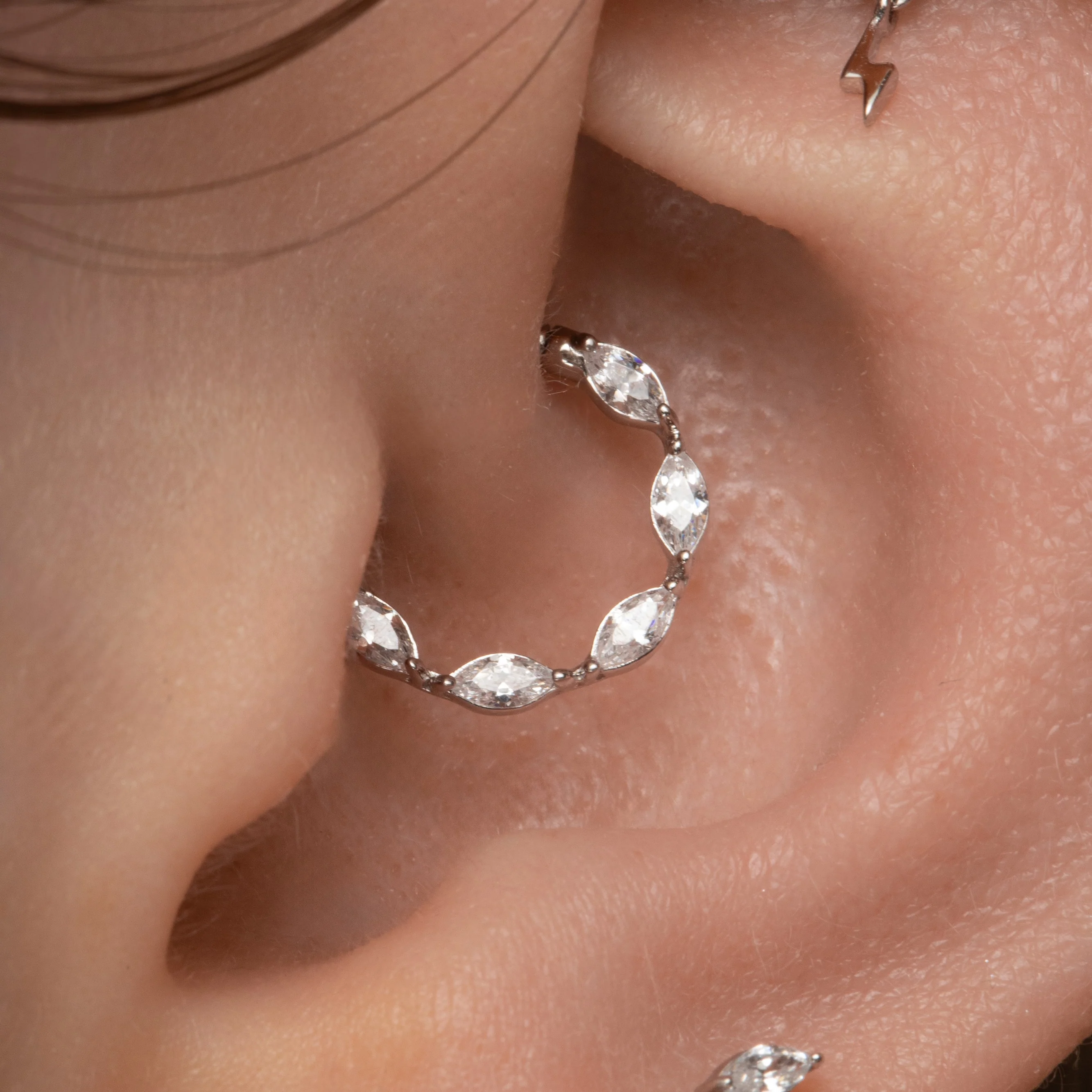 9k solid white gold 8mm crystal marquise daith or septum clicker hoop - Image 4