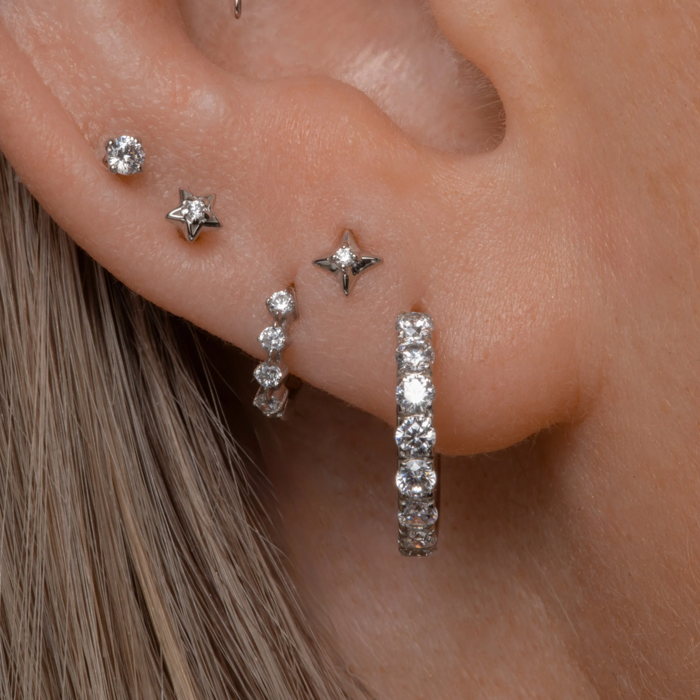 9k solid white gold four-stone crystal teeny tiny huggie earring - Image 3