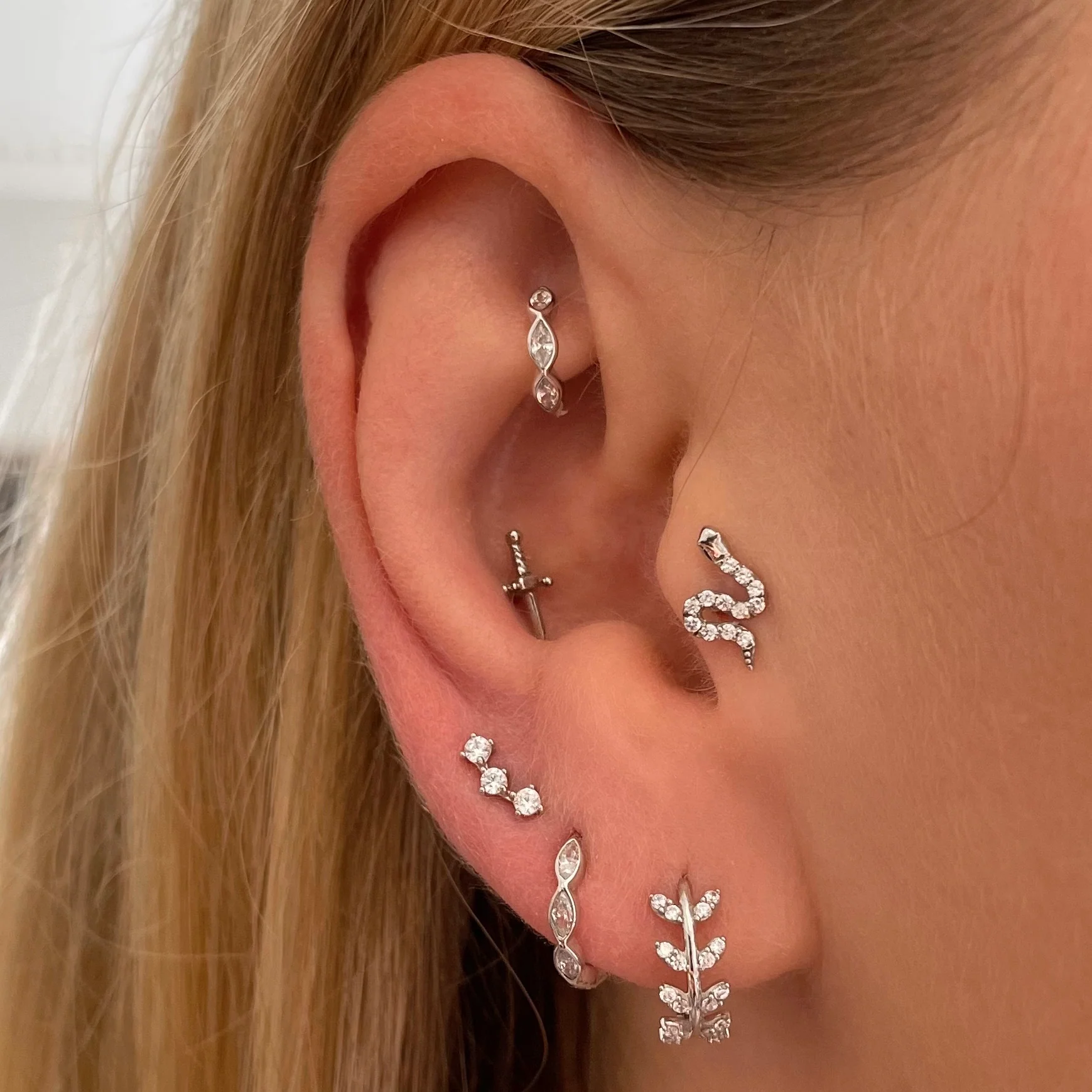 9k solid white gold 6mm 16g marquise crystal mini clicker hoop earring - Image 4