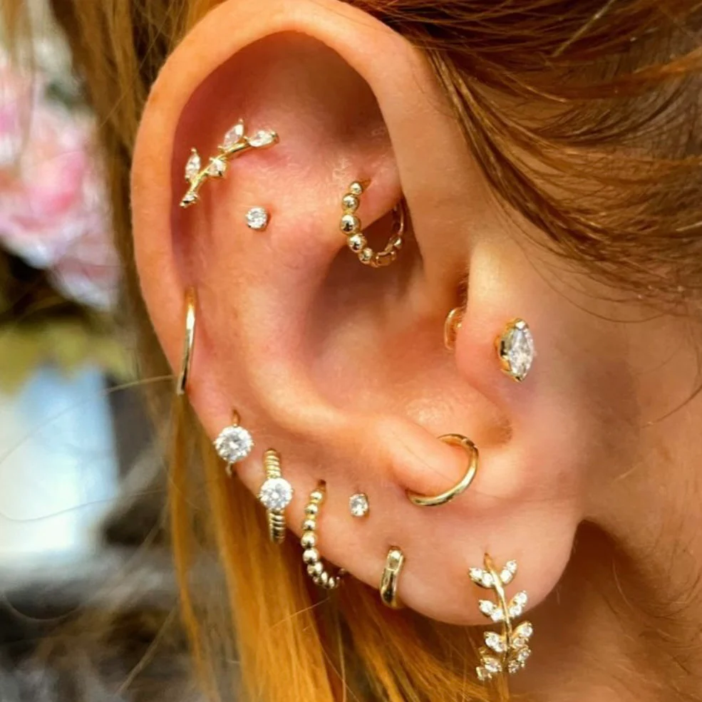 9k solid yellow gold 6mm 16g clicker hoop earring - Image 4