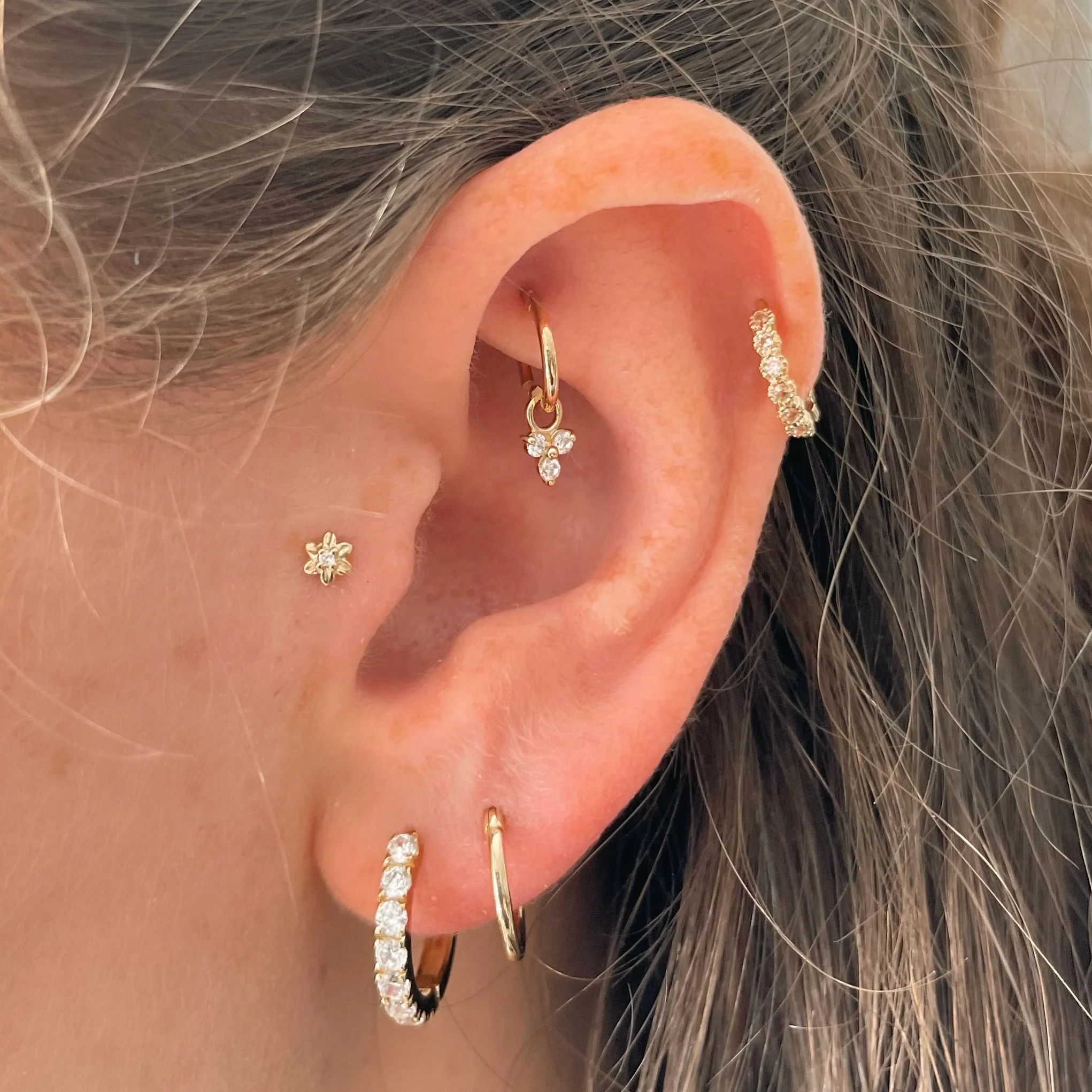 9k solid yellow gold Forget Me Not tiny flower flat back labret stud earring 6mm - Image 5