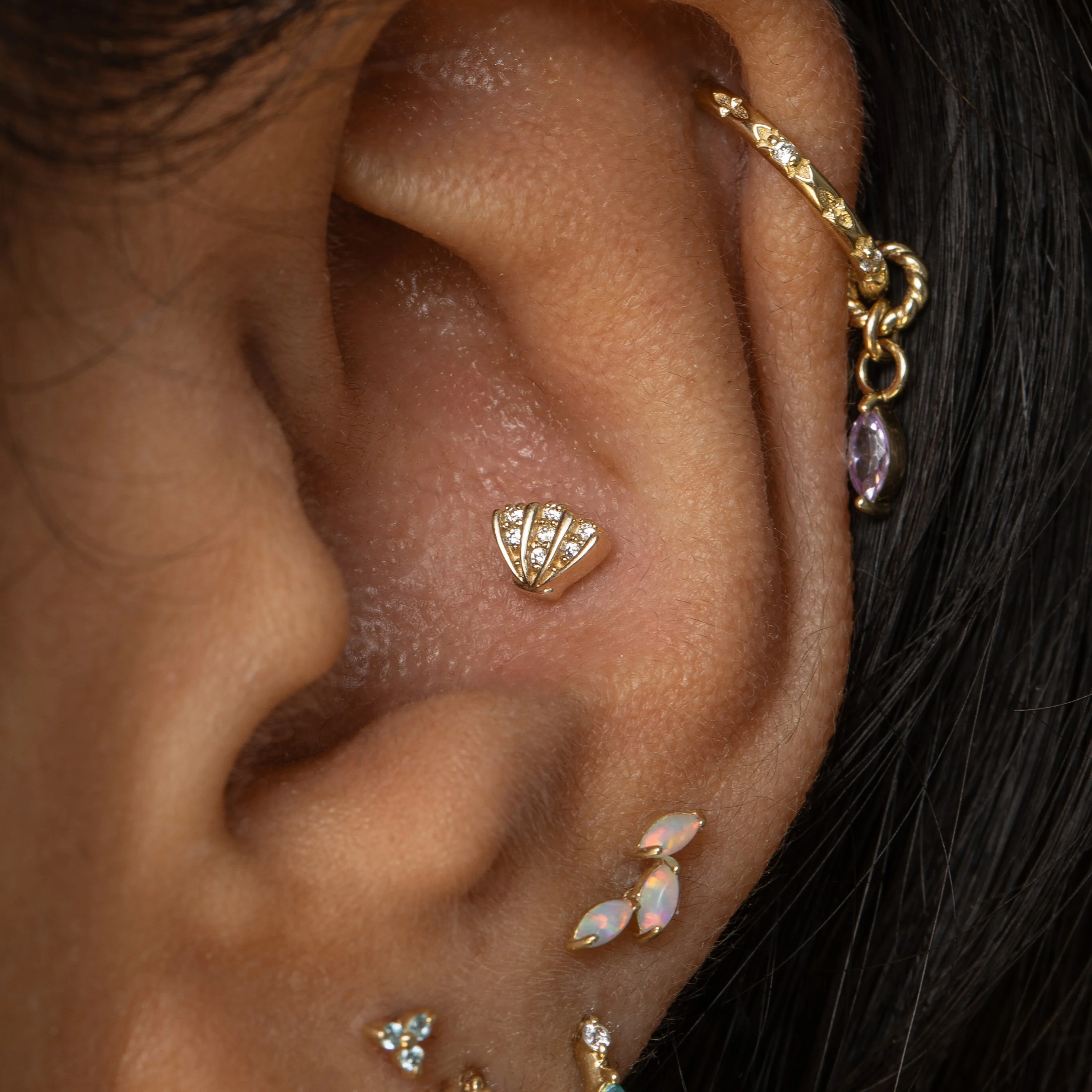 9k solid yellow gold sparkly shell flat back labret stud earring - Image 6