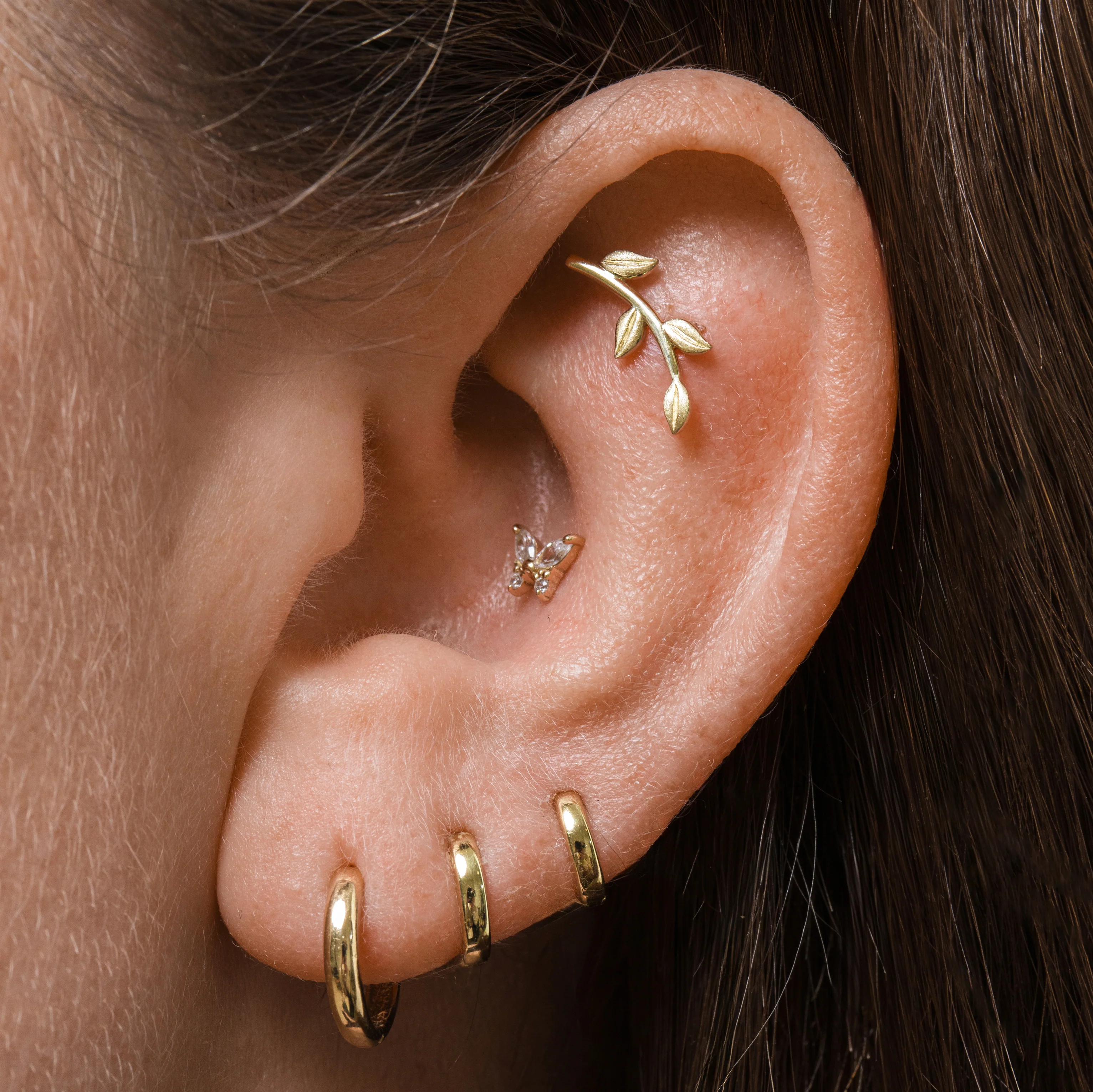 9k solid yellow gold 8.5mm simple huggie earring - Image 4